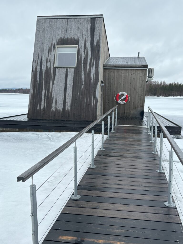 Arctic Bath gangway