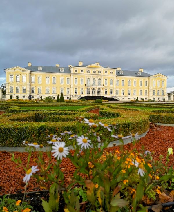 Rundale Palace Garden